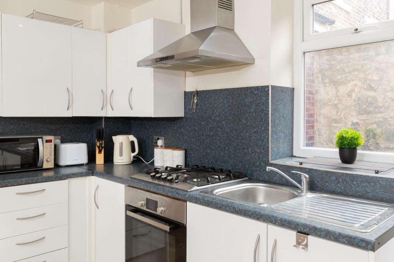 3 Bedroom Apartment Newcastle City Centre Newcastle upon Tyne Exterior foto