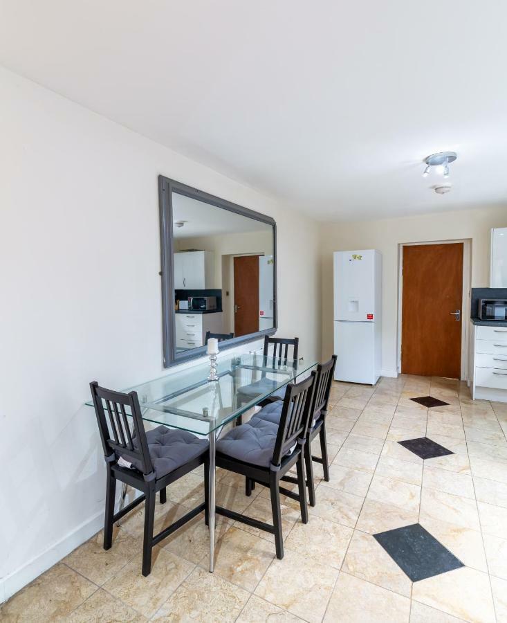 3 Bedroom Apartment Newcastle City Centre Newcastle upon Tyne Exterior foto